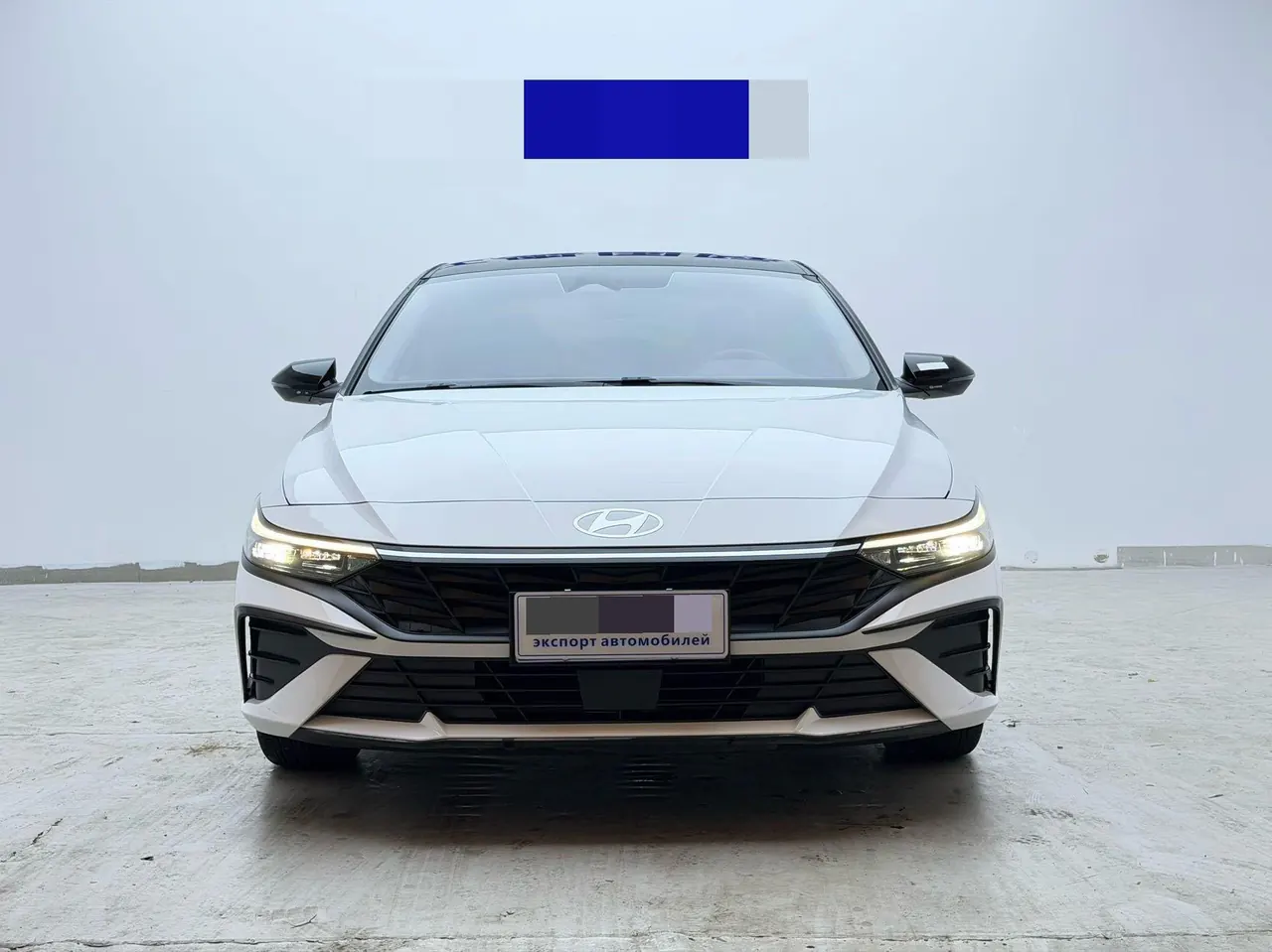 Hyundai 2023 Elantra -3-compartment 1.5 stepless LUX premium automatic gear 2