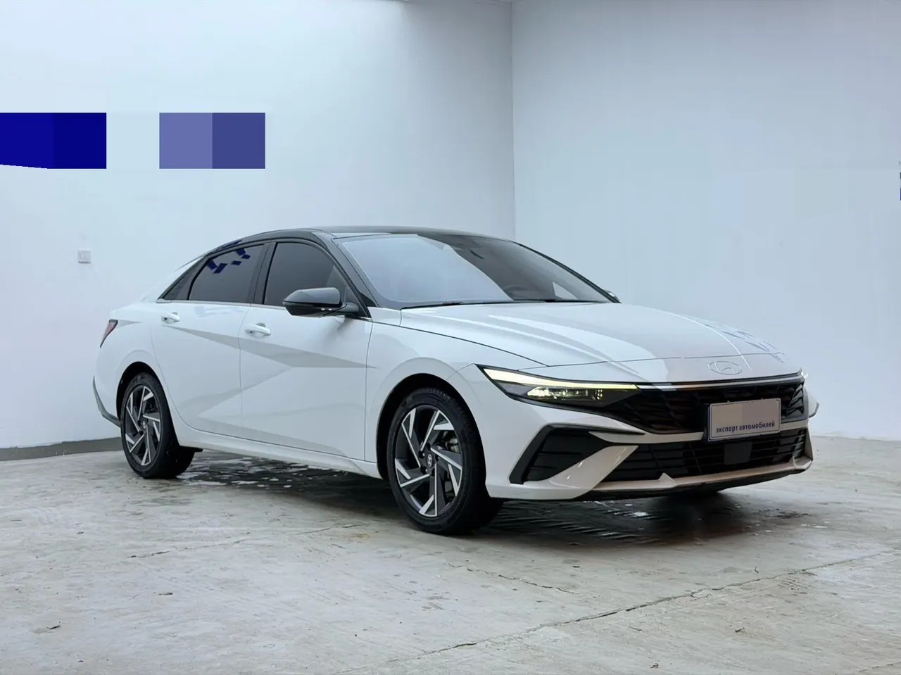 Hyundai 2023 Elantra -3-compartment 1.5 stepless LUX premium automatic gear 3