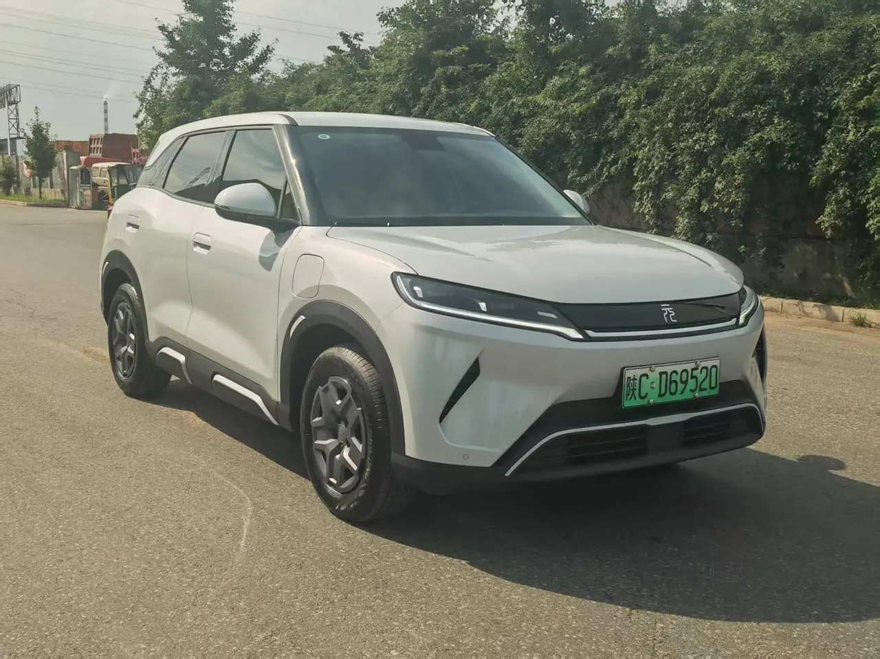 BYD 2025 Yuan UP 301KM Pilot Automatic Gear 3