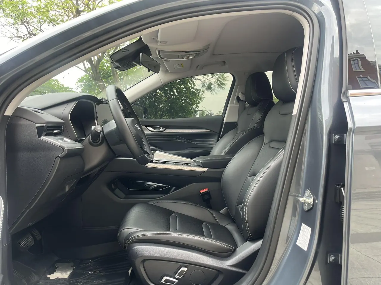 Geely 2023 Xingrui 2.0TD Luxury Automatic Transmission 4