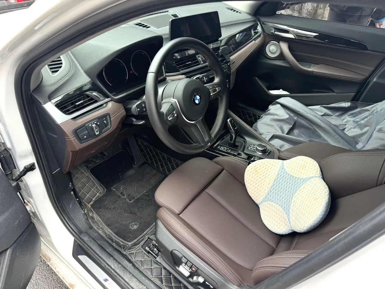 BMW 2023 X2 sDrive25i 2.0T M Sport Package Automatic 5