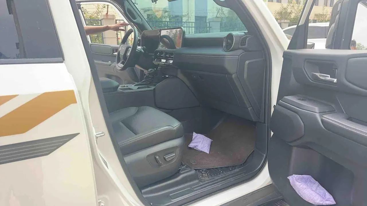 Toyota 2025 Prado HEV 2.4T all-around TX version 5-seat automatic gear 3