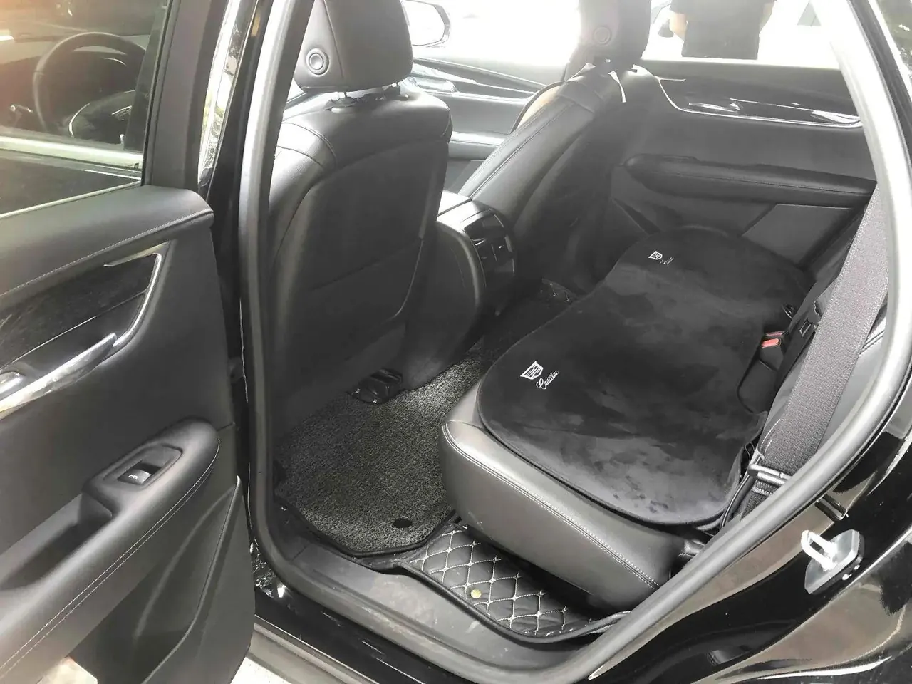 Cadillac 2021 XT5 48V 2.0T Two-Drive Luxury Automatic Gear 5