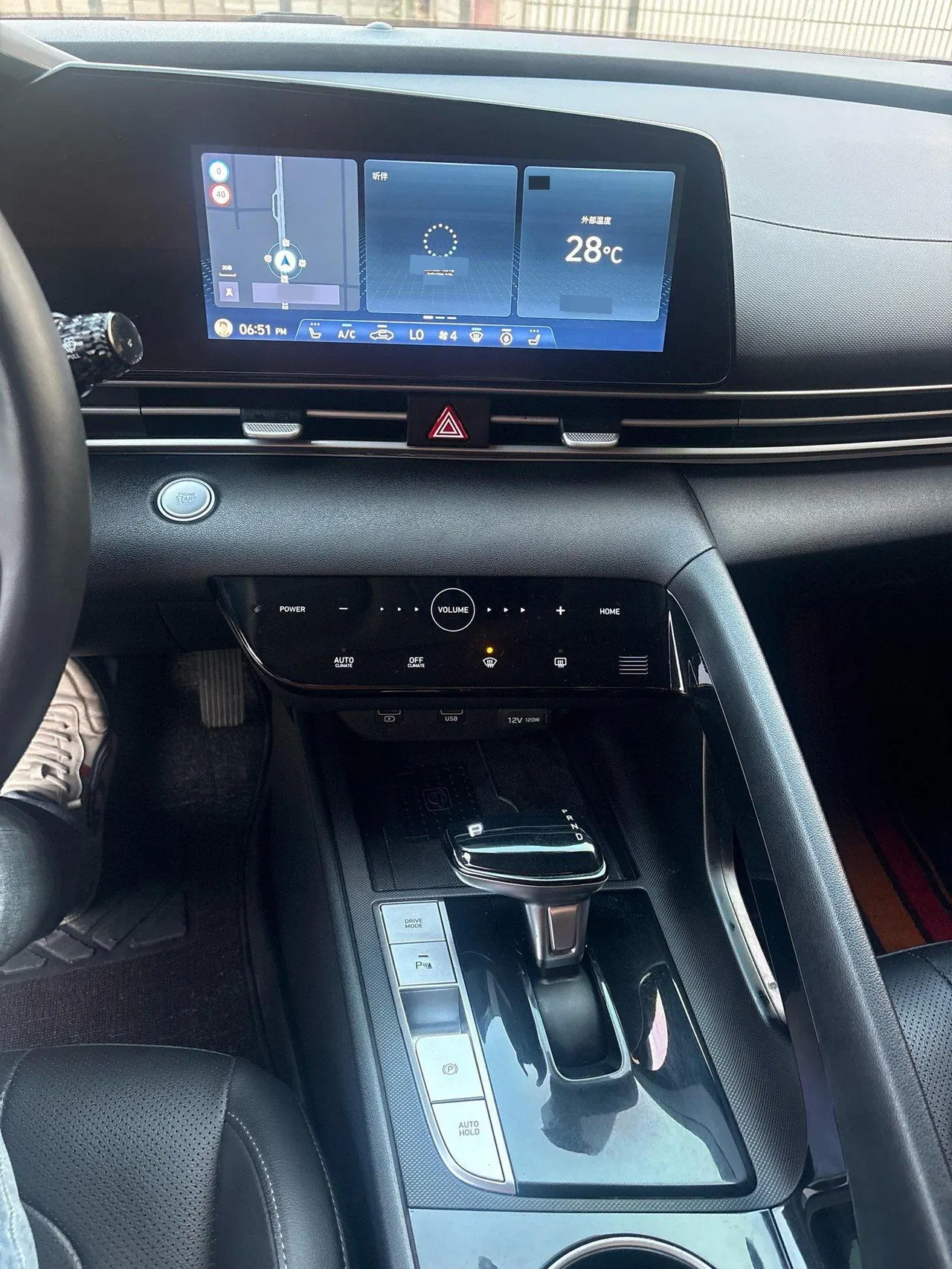 Hyundai 2021 Elantra -3-compartment 1.5 stepless LUX premium automatic gear 10