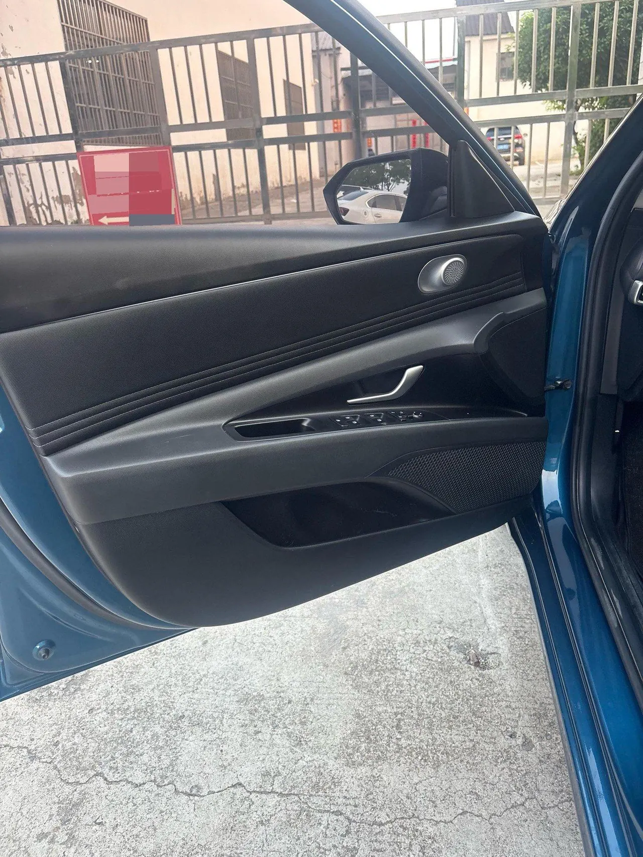 Hyundai 2021 Elantra -3-compartment 1.5 stepless LUX premium automatic gear 11