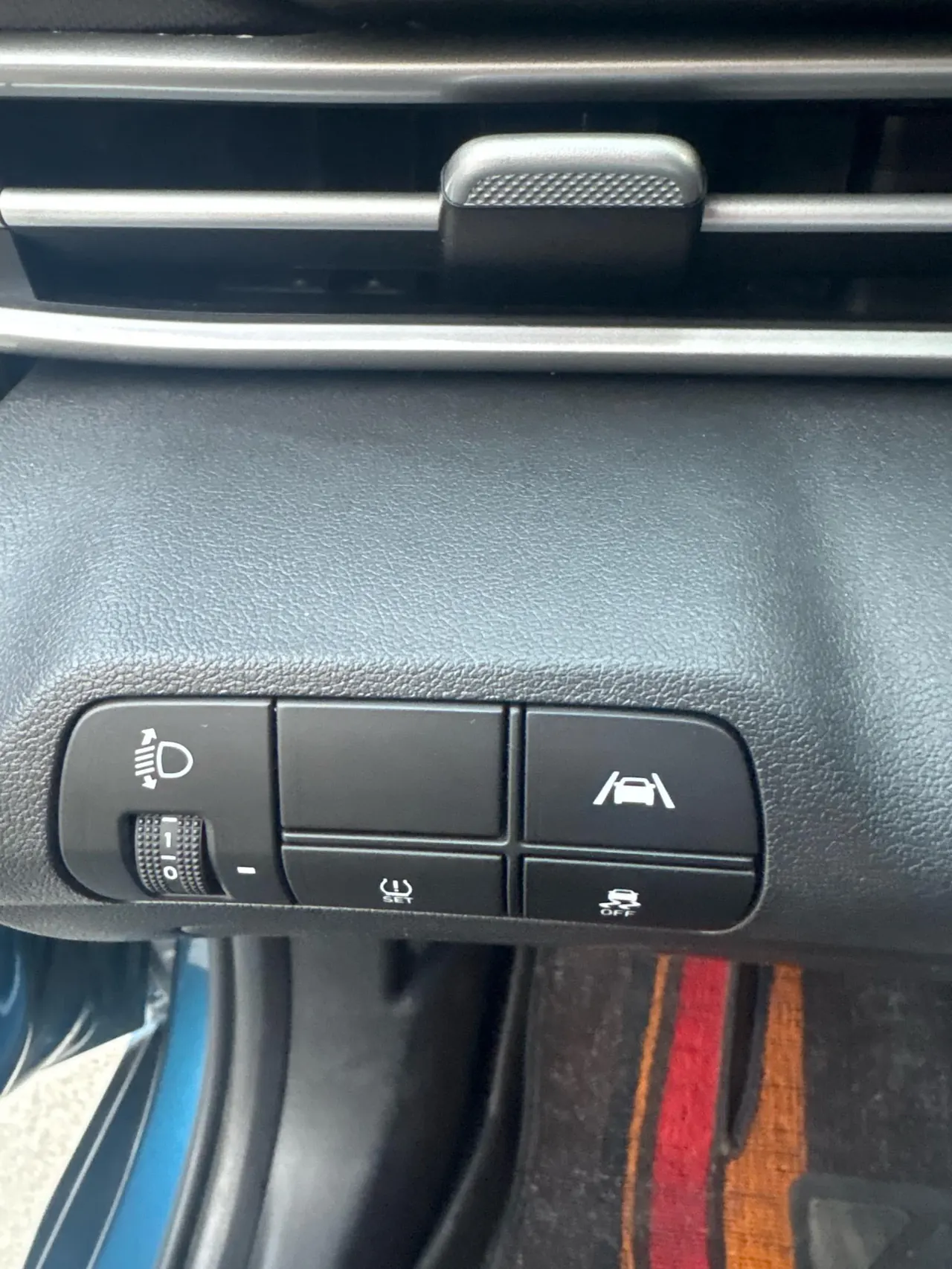 Hyundai 2021 Elantra -3-compartment 1.5 stepless LUX premium automatic gear 12