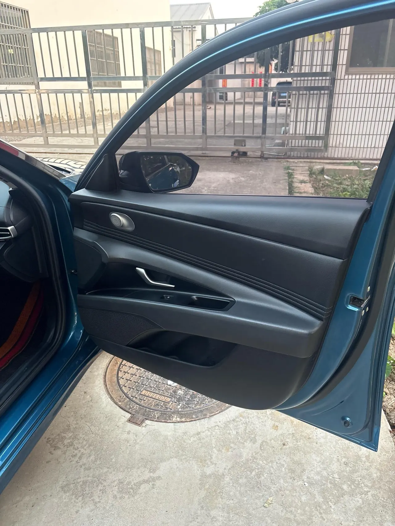 Hyundai 2021 Elantra -3-compartment 1.5 stepless LUX premium automatic gear 17