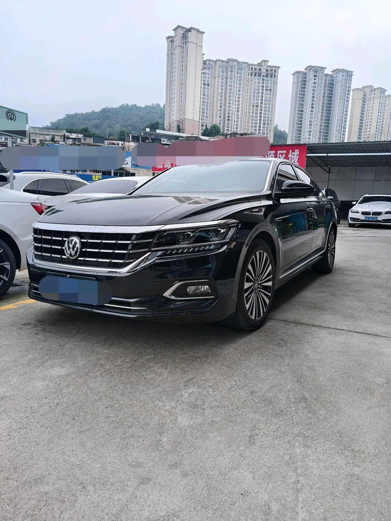 Volkswagen 2020 Passat 2.0TSI 330TSI Elite Edition Automatic - View 1
