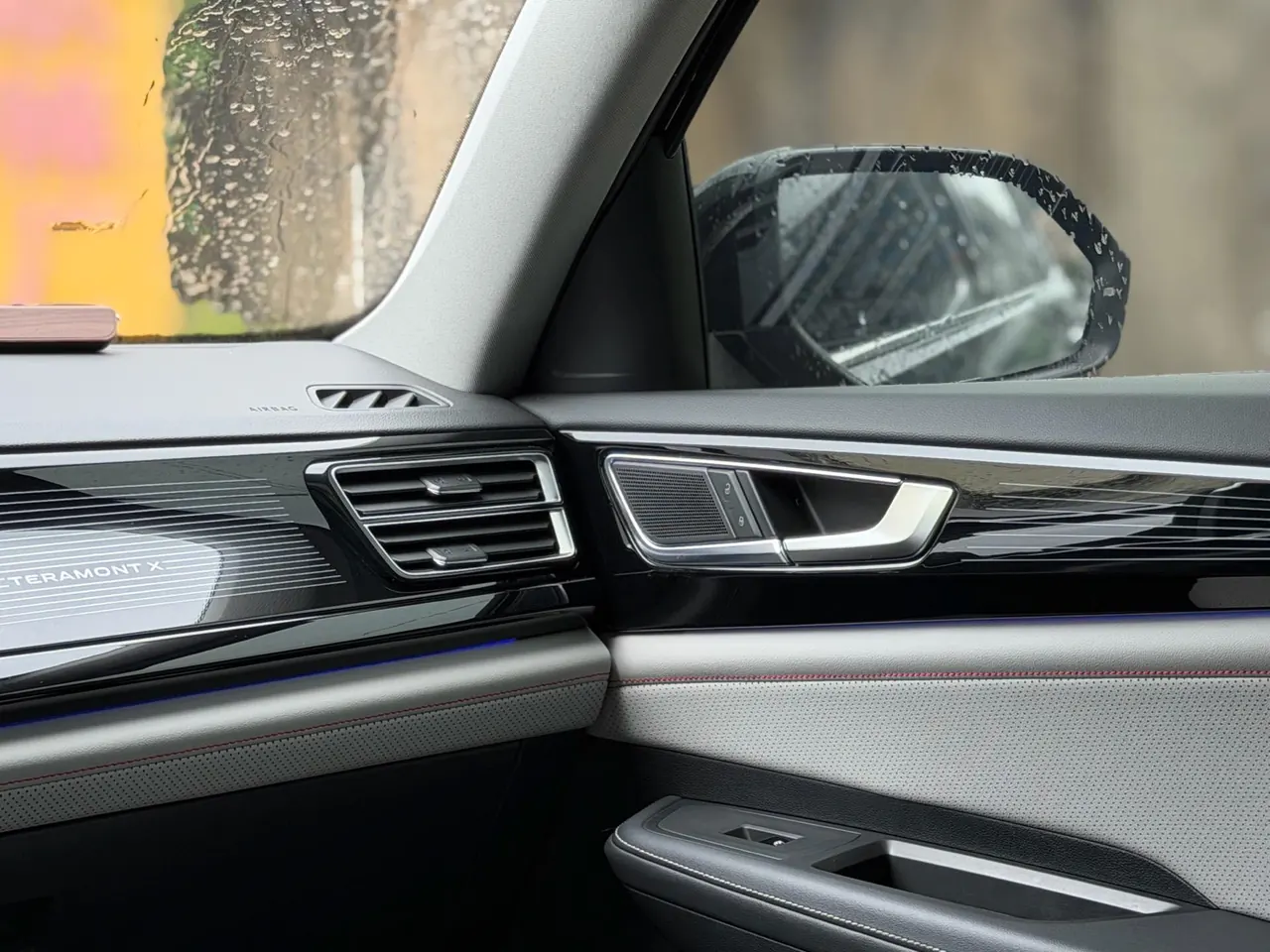 Volkswagen 2023 Touang 2.0TSI 330TSI Two-Drive Respect Deluxe Edition (Modified) Automatic Gear 13