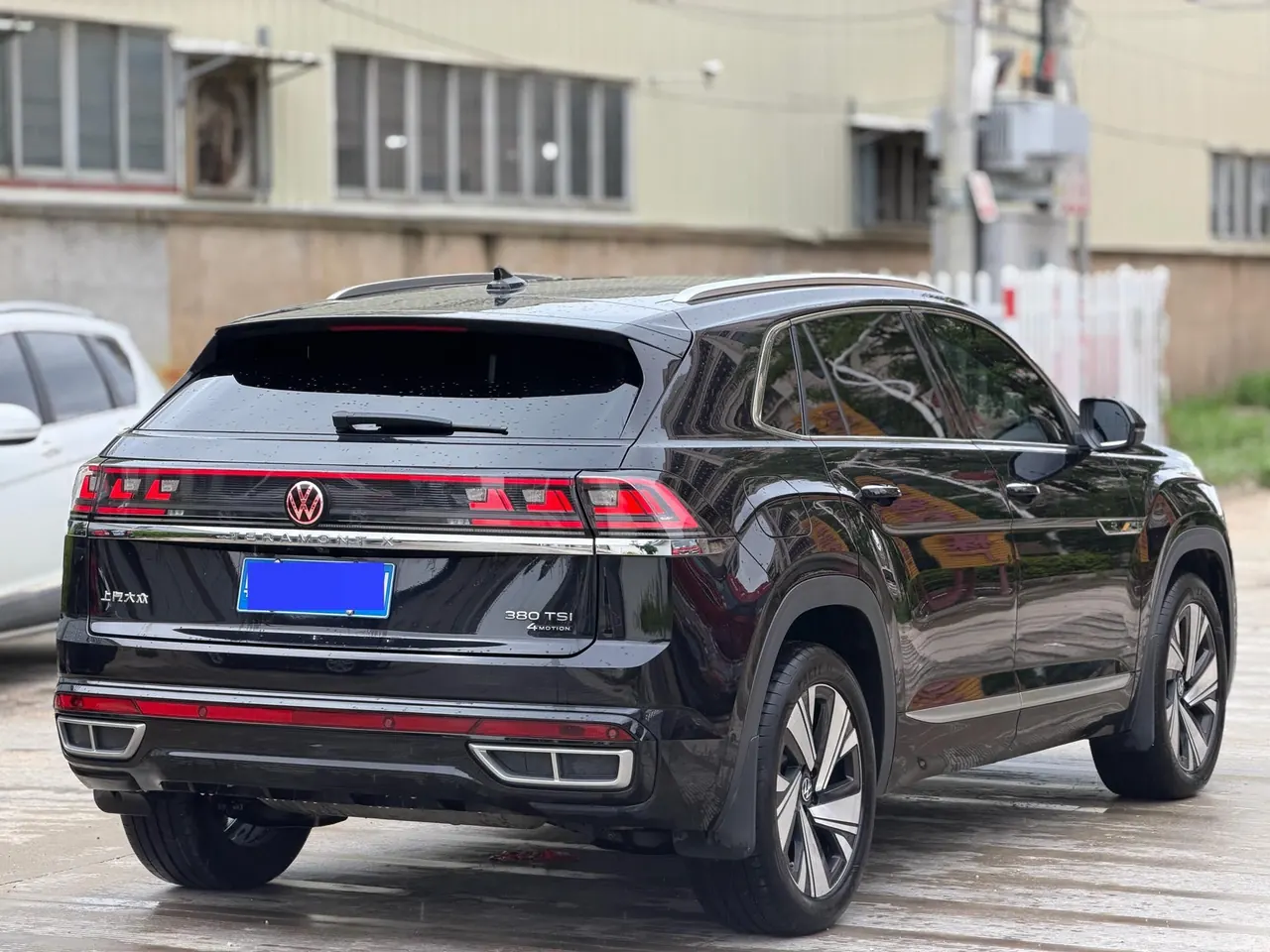 Volkswagen 2023 Touang 2.0TSI 330TSI Two-Drive Respect Deluxe Edition (Modified) Automatic Gear 6