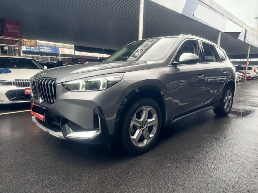 打开图片灯箱：BMW 2023 X1 sDrive20Li 1.5T X Design Package Automatic Transmission