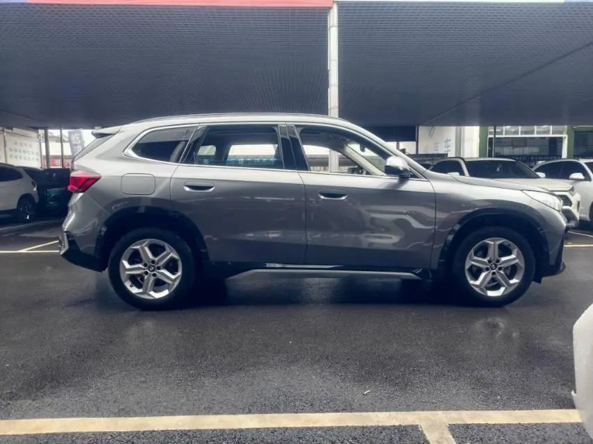 BMW 2023 X1 sDrive20Li 1.5T X Design Package Automatic Transmission 2