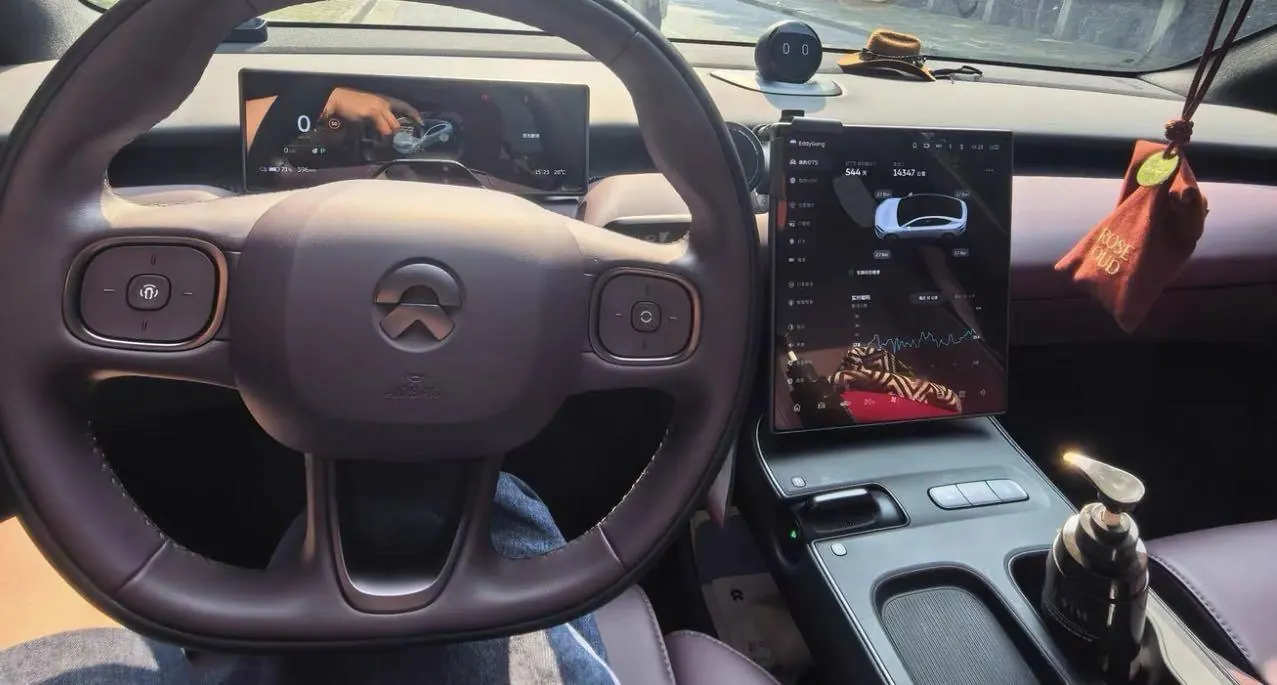 NIO 2024 ET5 75kWh automatic gear 6