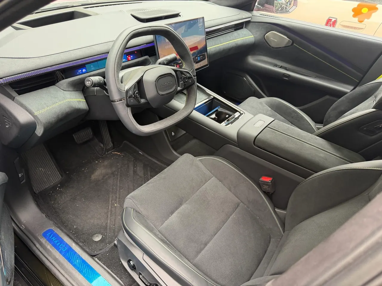 LYNK&amp;CO 2025 LYNK&amp;CO 10 EM-P 1.5T 240 Four-wheel Drive Ultra Sports Edition (Modified) Automatic Gear 6