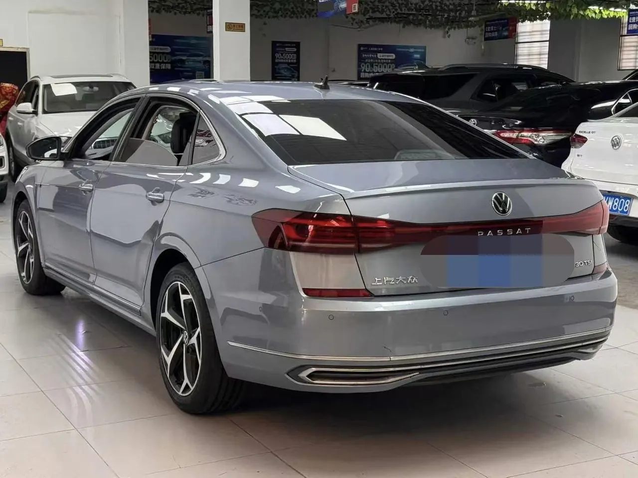 Volkswagen 2023 Passat 2.0TSI 330TSI Starry Sky Luxury Edition (facelift) Automatic 3
