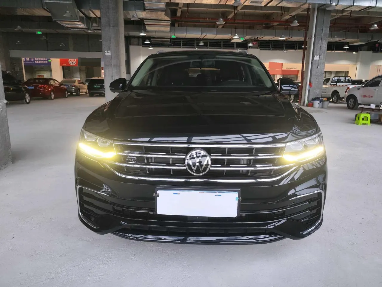 Volkswagen 2021 Tiguan X 2.0TSI 330TSI Two-Drive Ultimate Automatic Gear 3