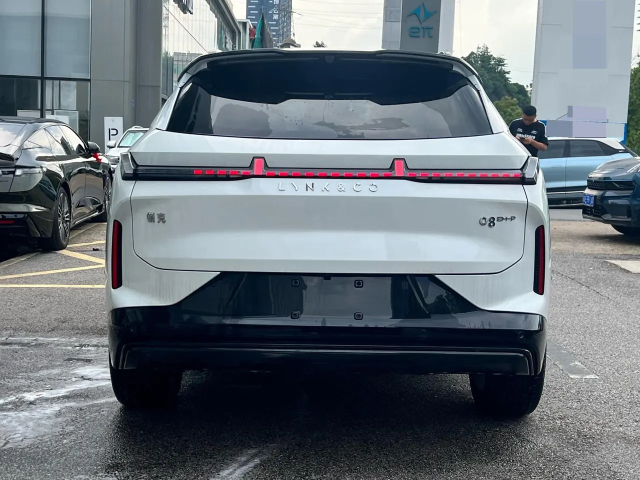 LYNK&amp;CO 2026 LYNK&amp;CO 08 EM-P 1.5T 230 Long Endurance Ultra H7 Automatic Gear 9