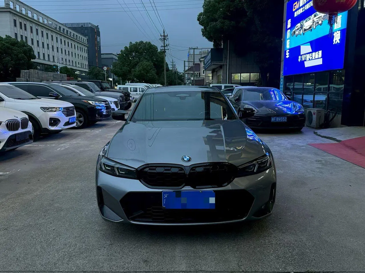 BMW 3 Series 2023 330Li 2.0T M Sports Obsidian Night Suit Automatic Gear 8