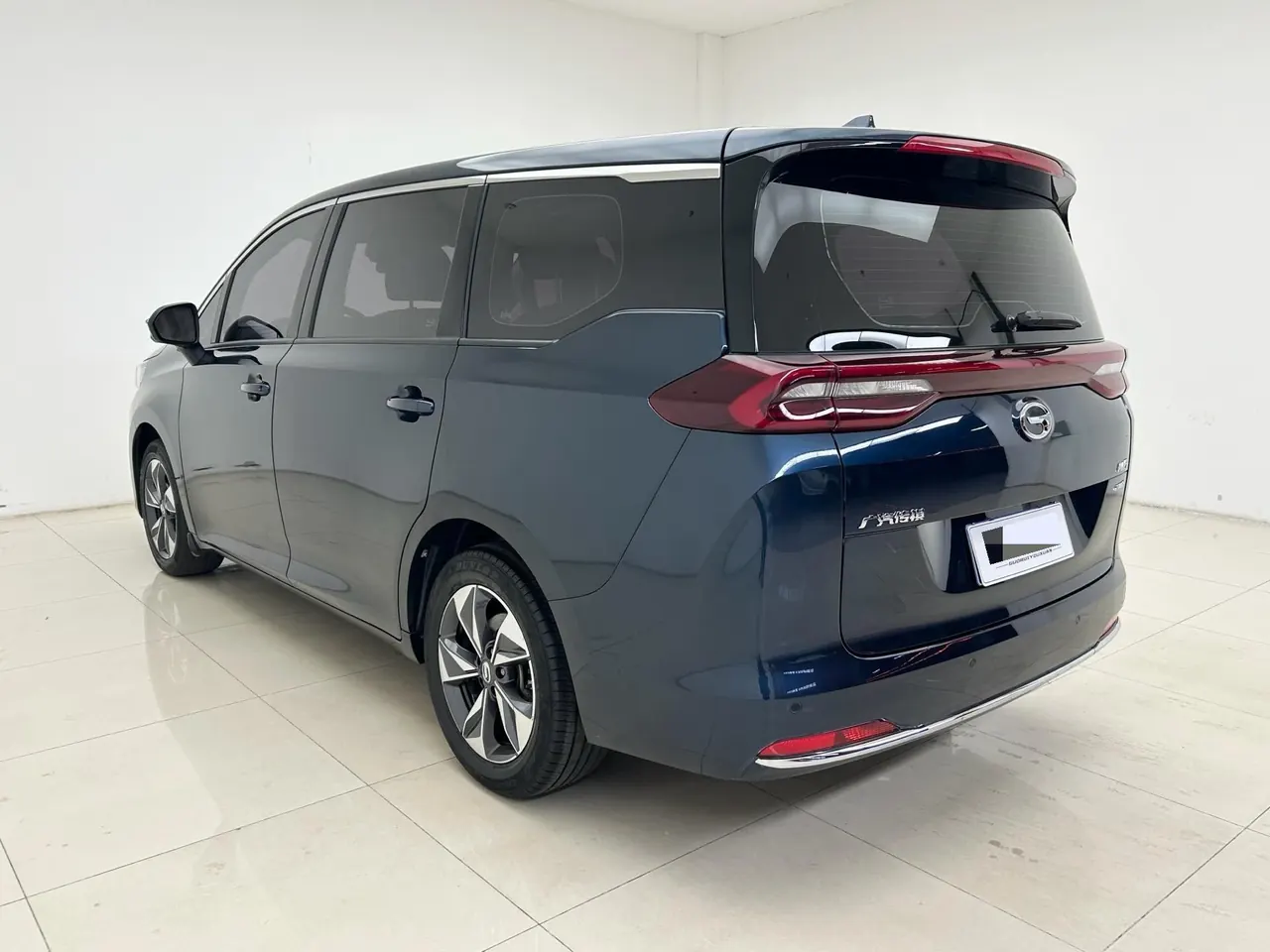 Chuanqi 2021 M6 1.5T 270T Premium Edition 7-seat Automatic Gear 2