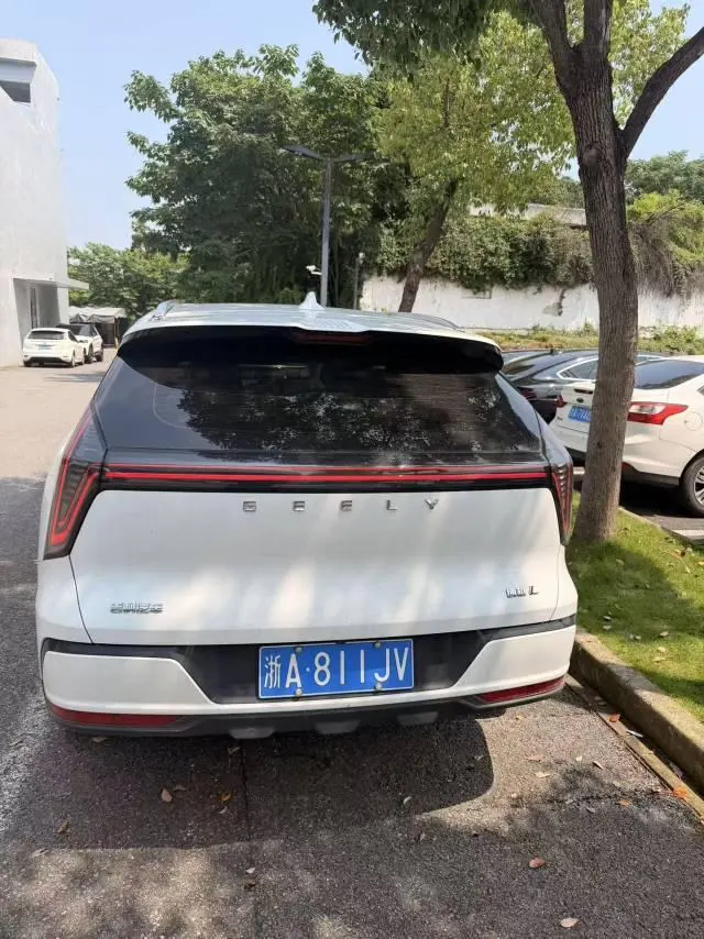 Geely 2025 Boyue L 2.0TD Love Automatic 3
