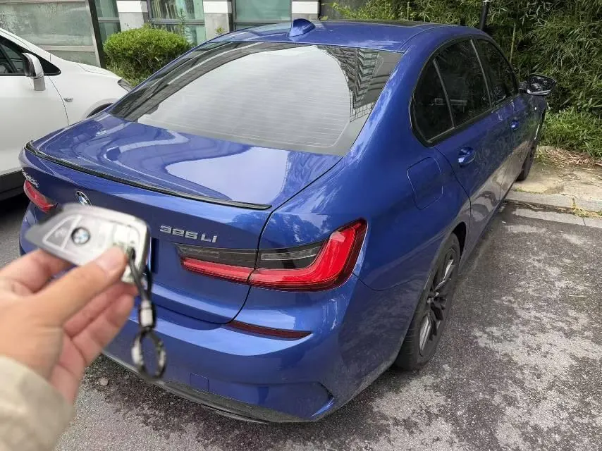 BMW 3 Series 2020 325Li 2.0T M Sports Obsidian Night Kit (Changed) Automatic Gear 3