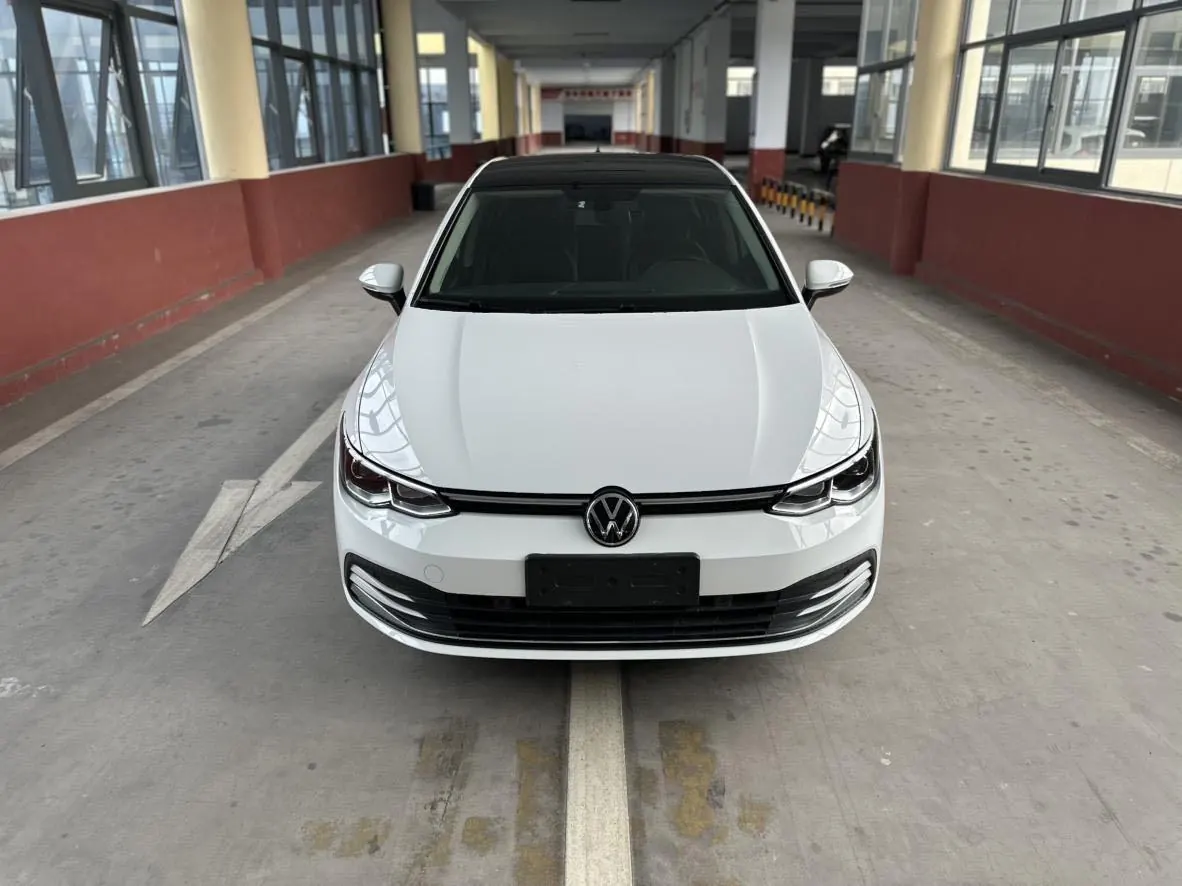 Volkswagen 2021 Golf 8 PRO 1.4TSI 280TSI Automatic 2