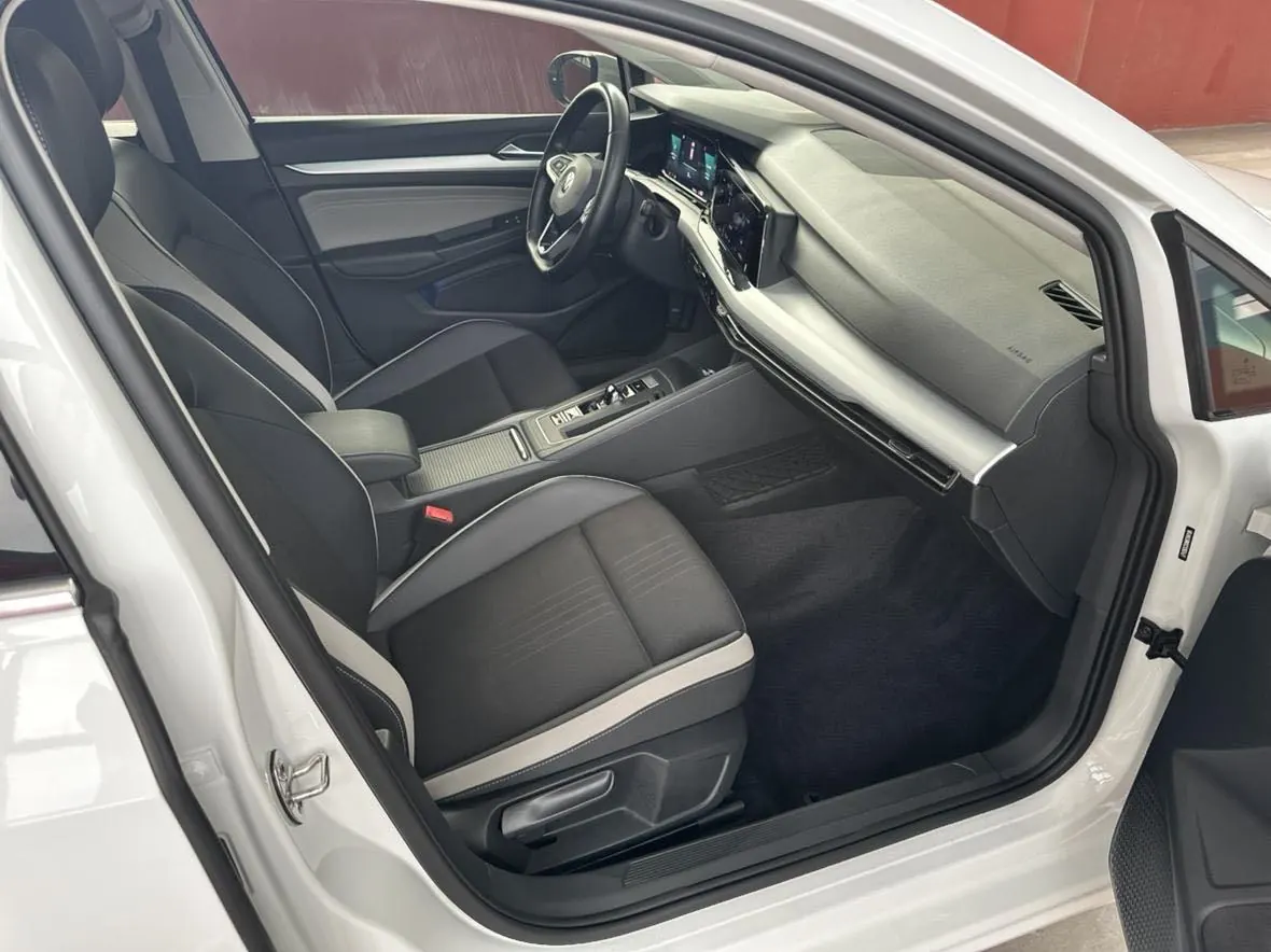 Volkswagen 2021 Golf 8 PRO 1.4TSI 280TSI Automatic 7