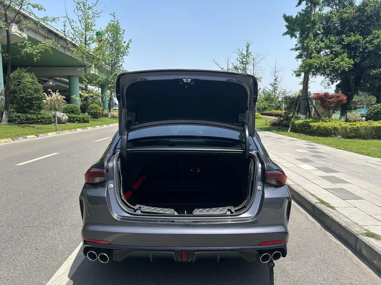 Trumpchi 2023 Shadow Leopard 1.5T 270T Shadow Leopard J16 Edition, Automatic Transmission 17
