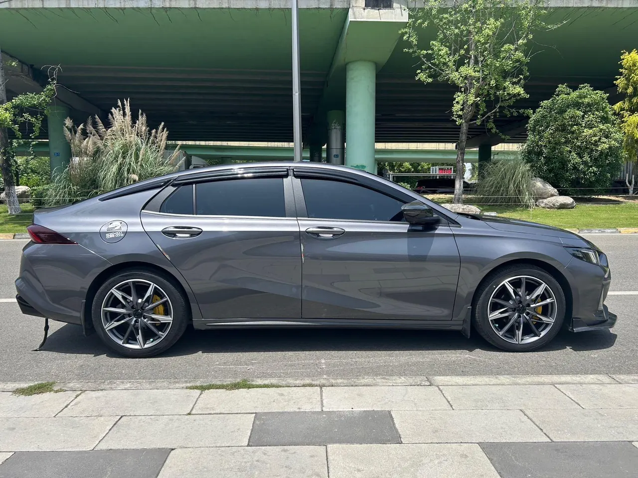 Trumpchi 2023 Shadow Leopard 1.5T 270T Shadow Leopard J16 Edition, Automatic Transmission 8