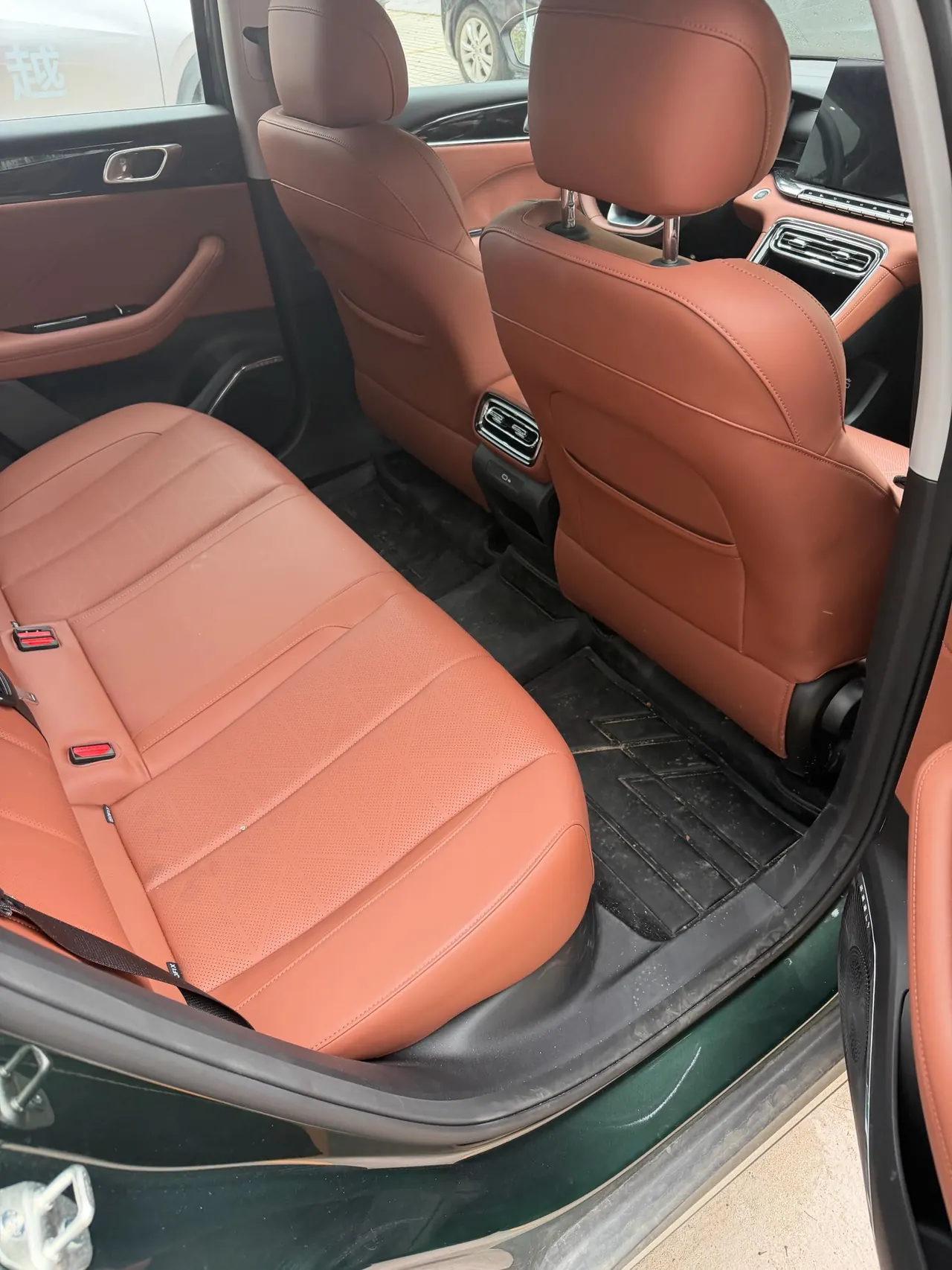Geely 2026 Emgrand – Sedan 1.5T Flagship Automatic 11