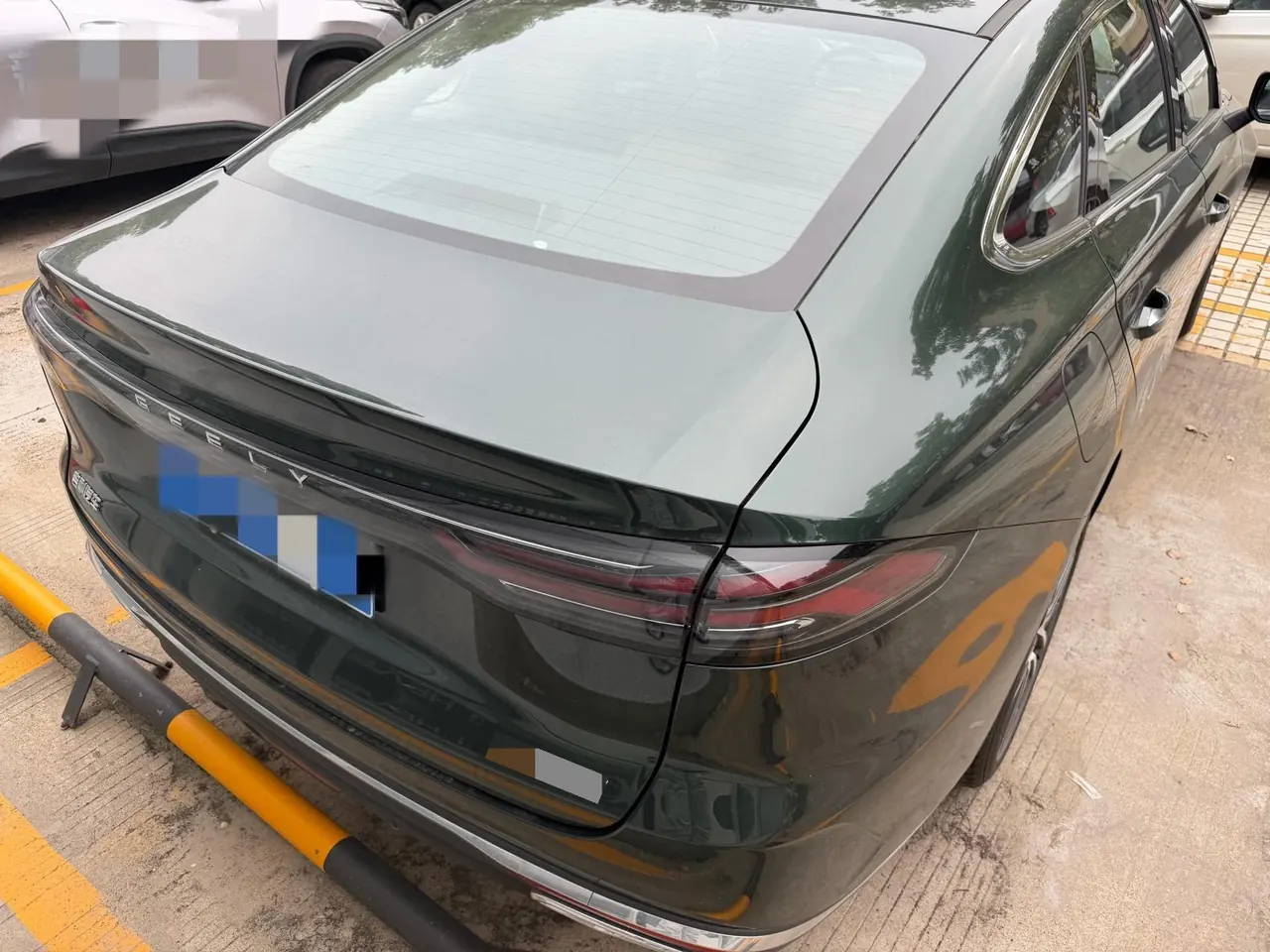 Geely 2026 Emgrand – Sedan 1.5T Flagship Automatic 6