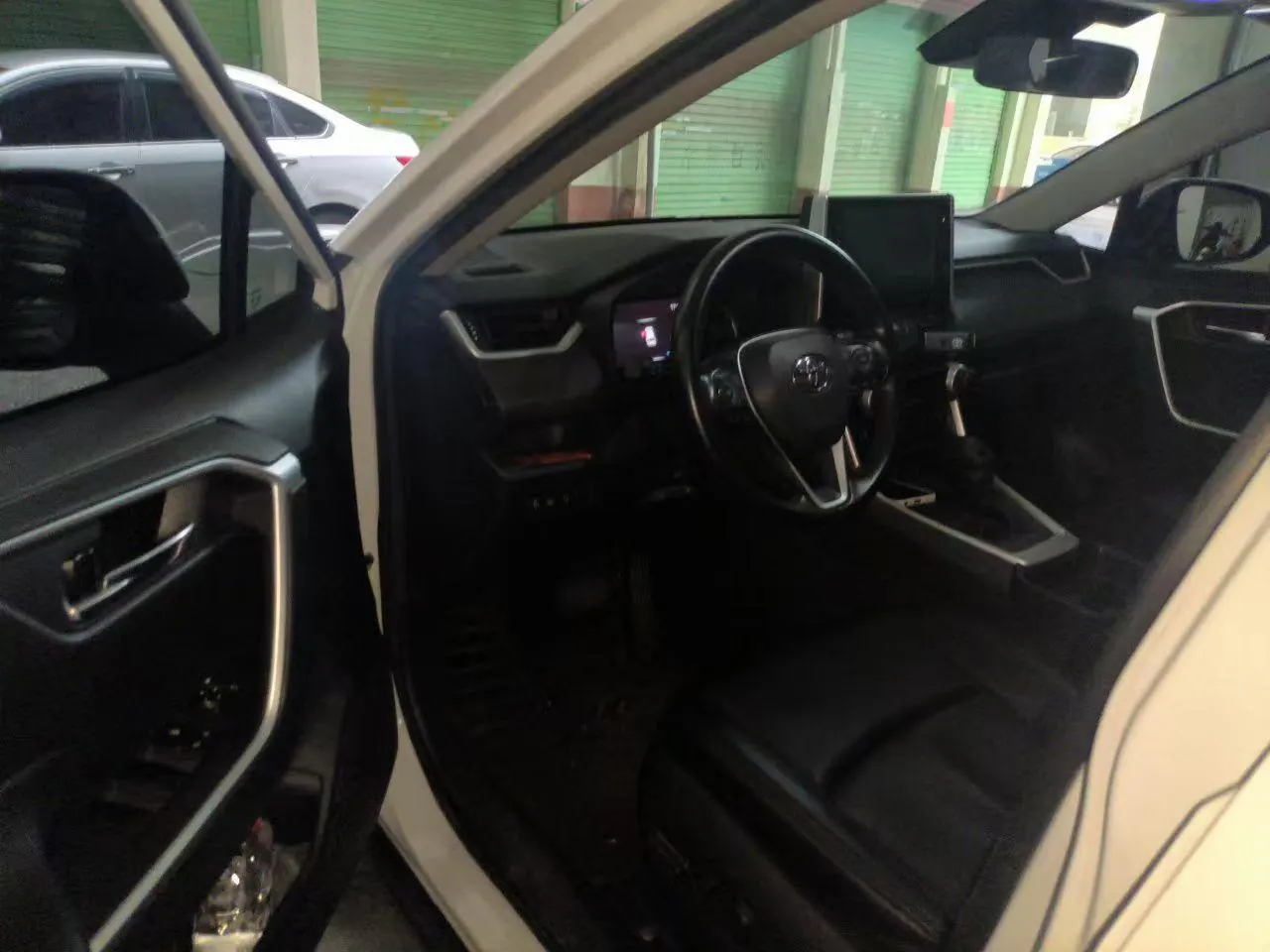 Toyota 2021 RAV4 Rongfeng 2.0 Stepless Four-wheel Drive Fashion Edition Automatic Gear 4