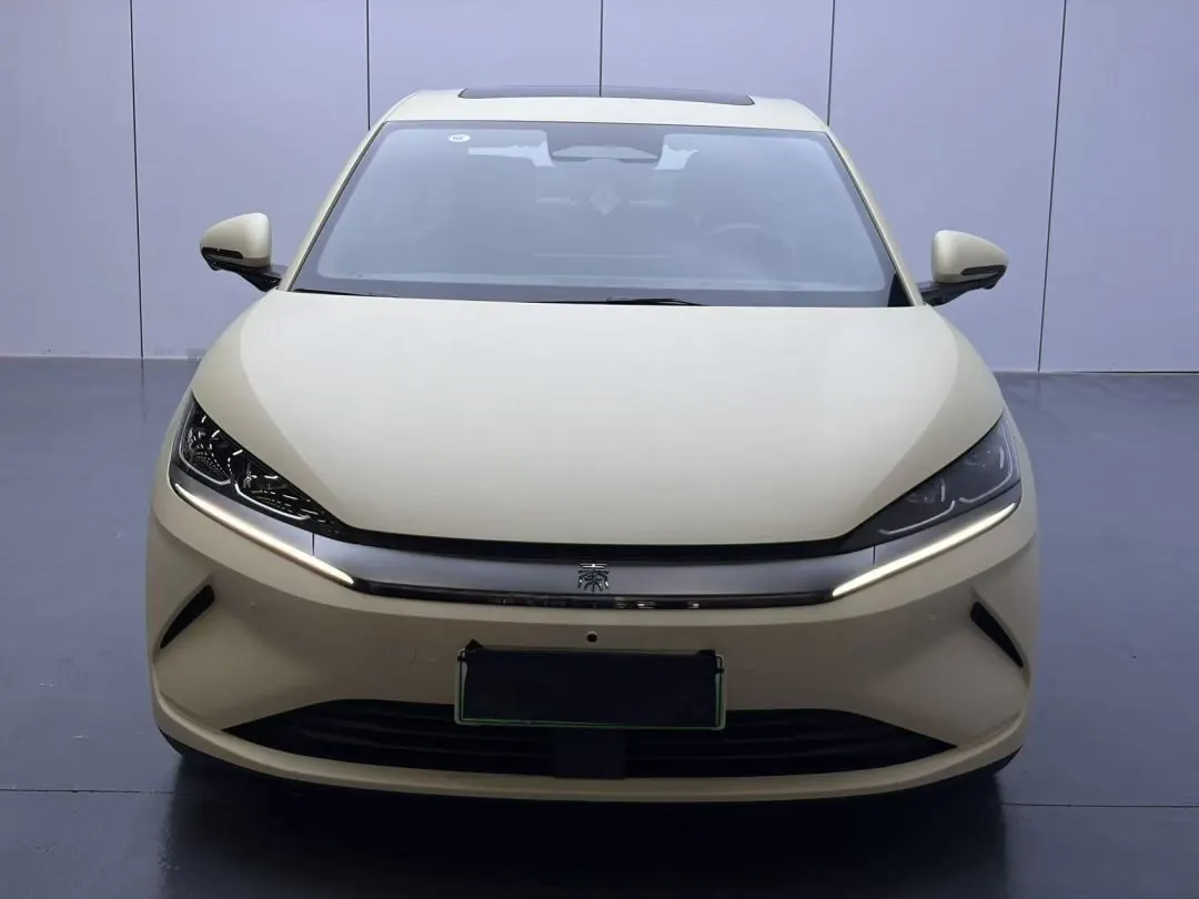 BYD 2025 Qin L EV 545KM Excellent Automatic Gear 3