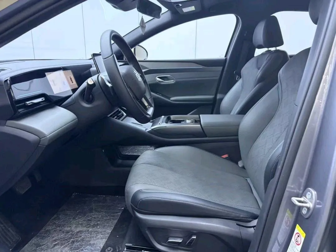 BYD 2025 Qin L EV 545KM Excellent Automatic Gear 5