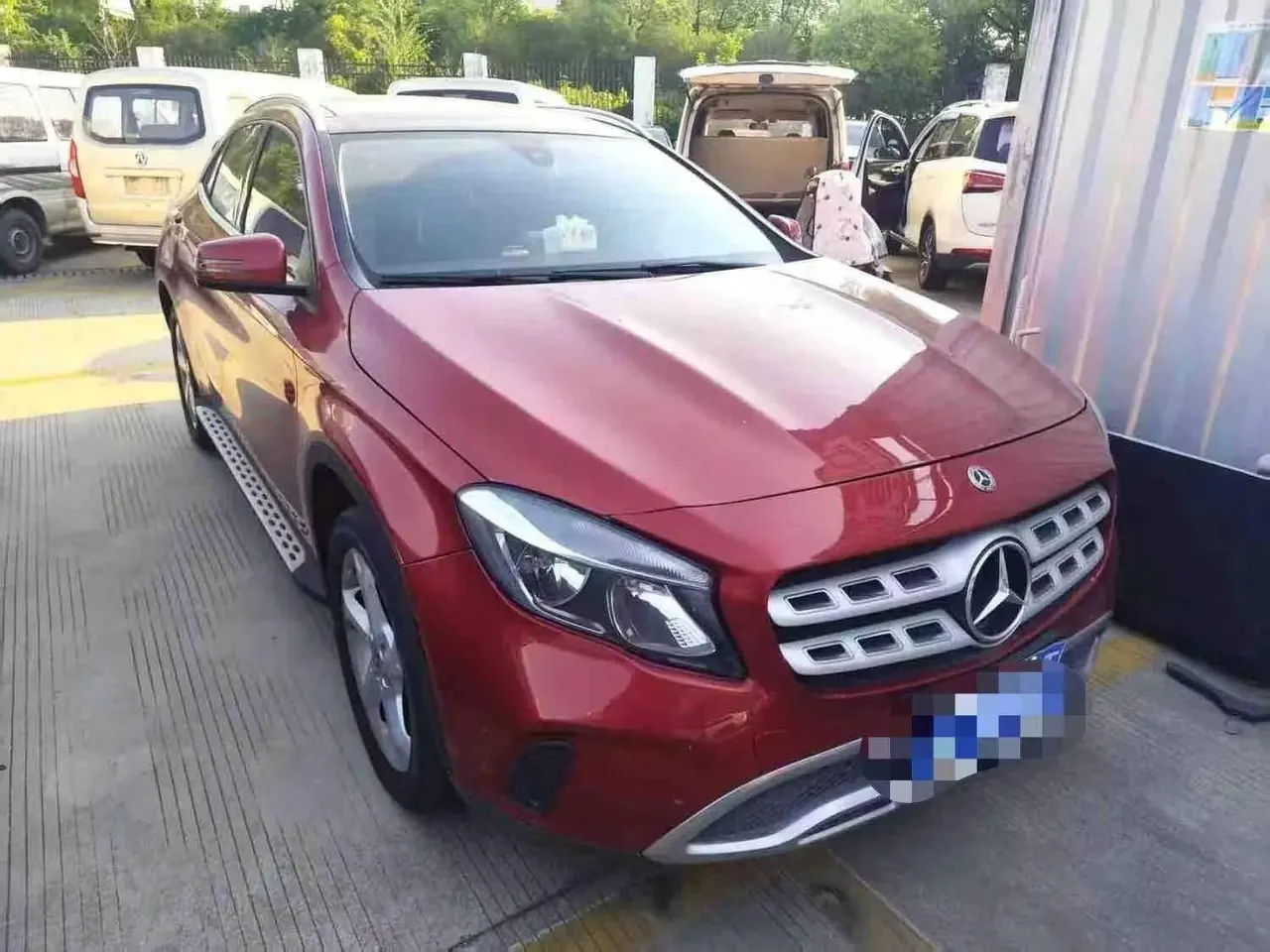 Mercedes Benz 2020 GLA 200 1.3T automatic gear 3