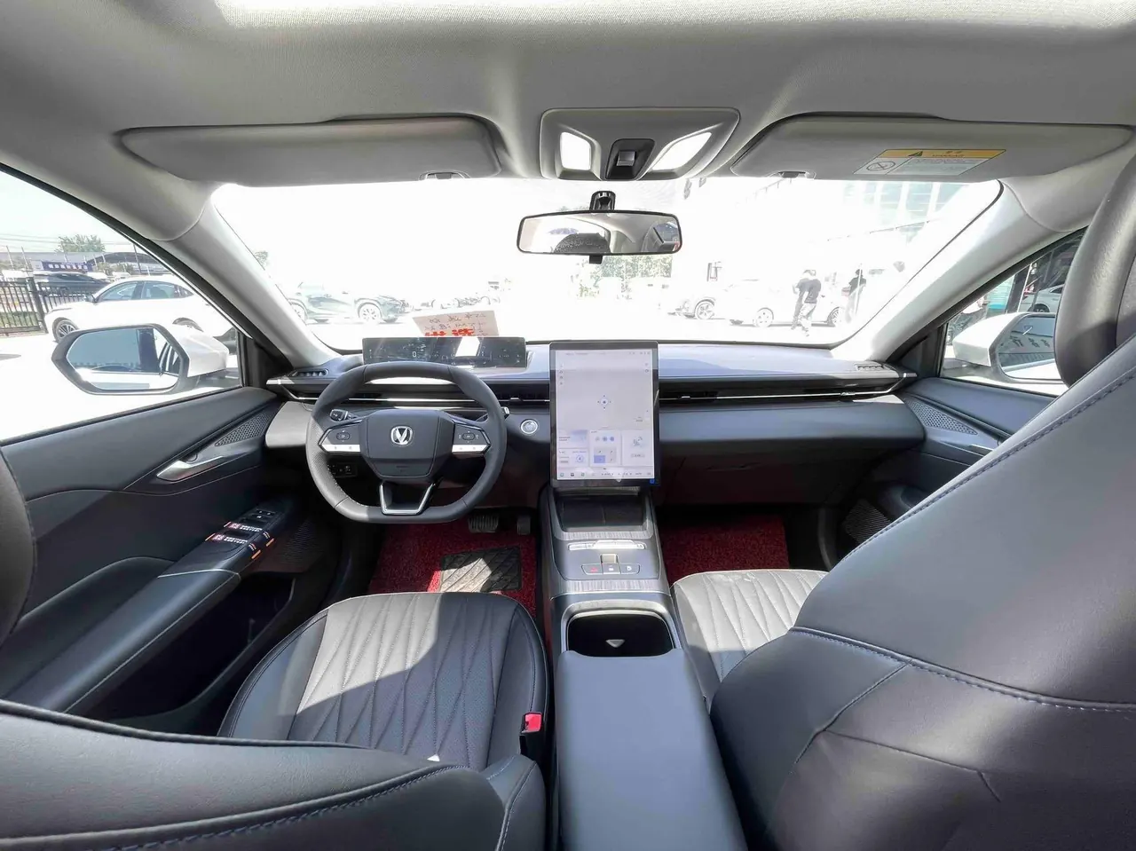 ChangAn Yidong New Energy 2025 Yidong PHEV 1.5 Stepless Smart New Blue Whale 145KM Battleship Edition Automatic Gear 4