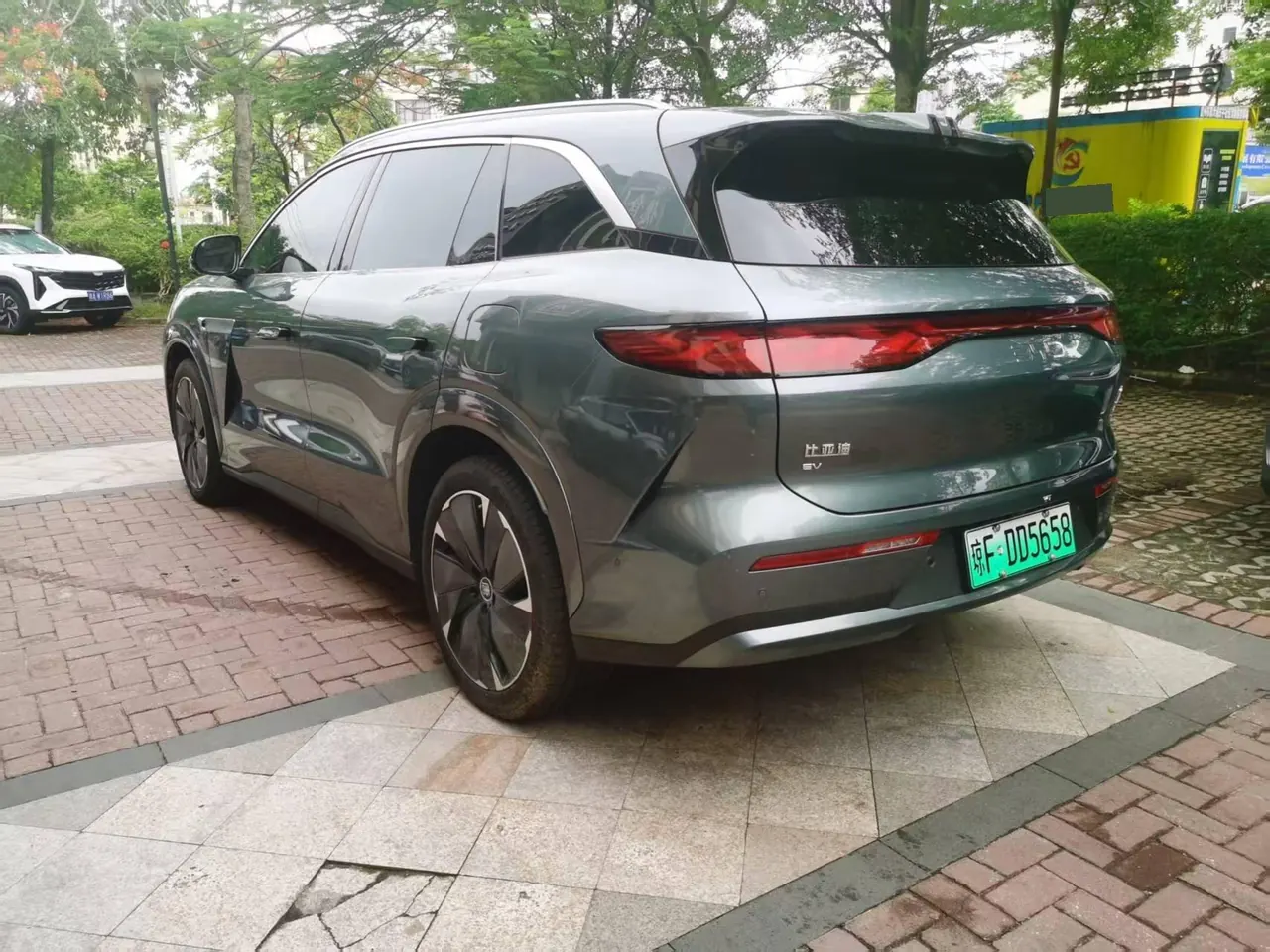 BYD 2025 Tang L EV 600KM four-wheel drive laser Radar flagship automatic gear 5