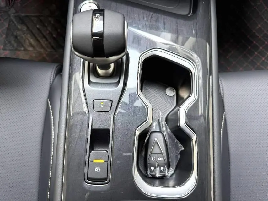 ChangAn 2026 CS75 PRO 1.5T Comfortable 5-seat Automatic Gear 2
