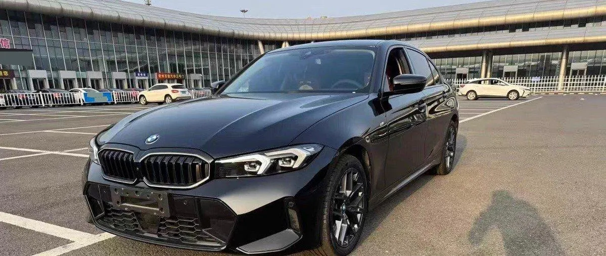 BMW 3 Series 2023 325i 2.0T M Sports Suit Automatic Gear - View 1