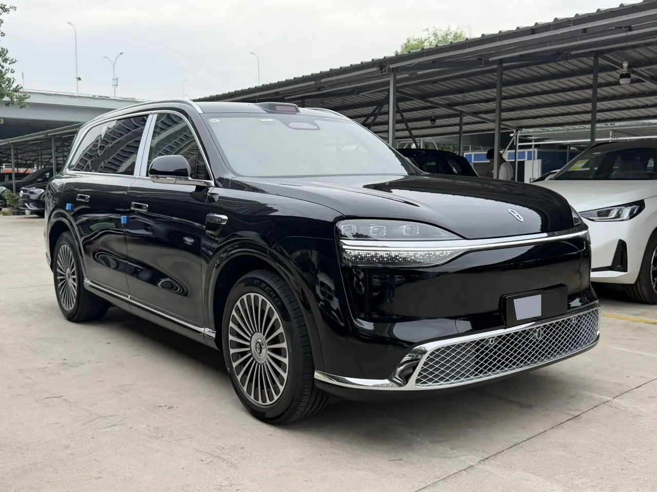 AITO 2026 AITO M9 extended range Max version 6 automatic gear 3
