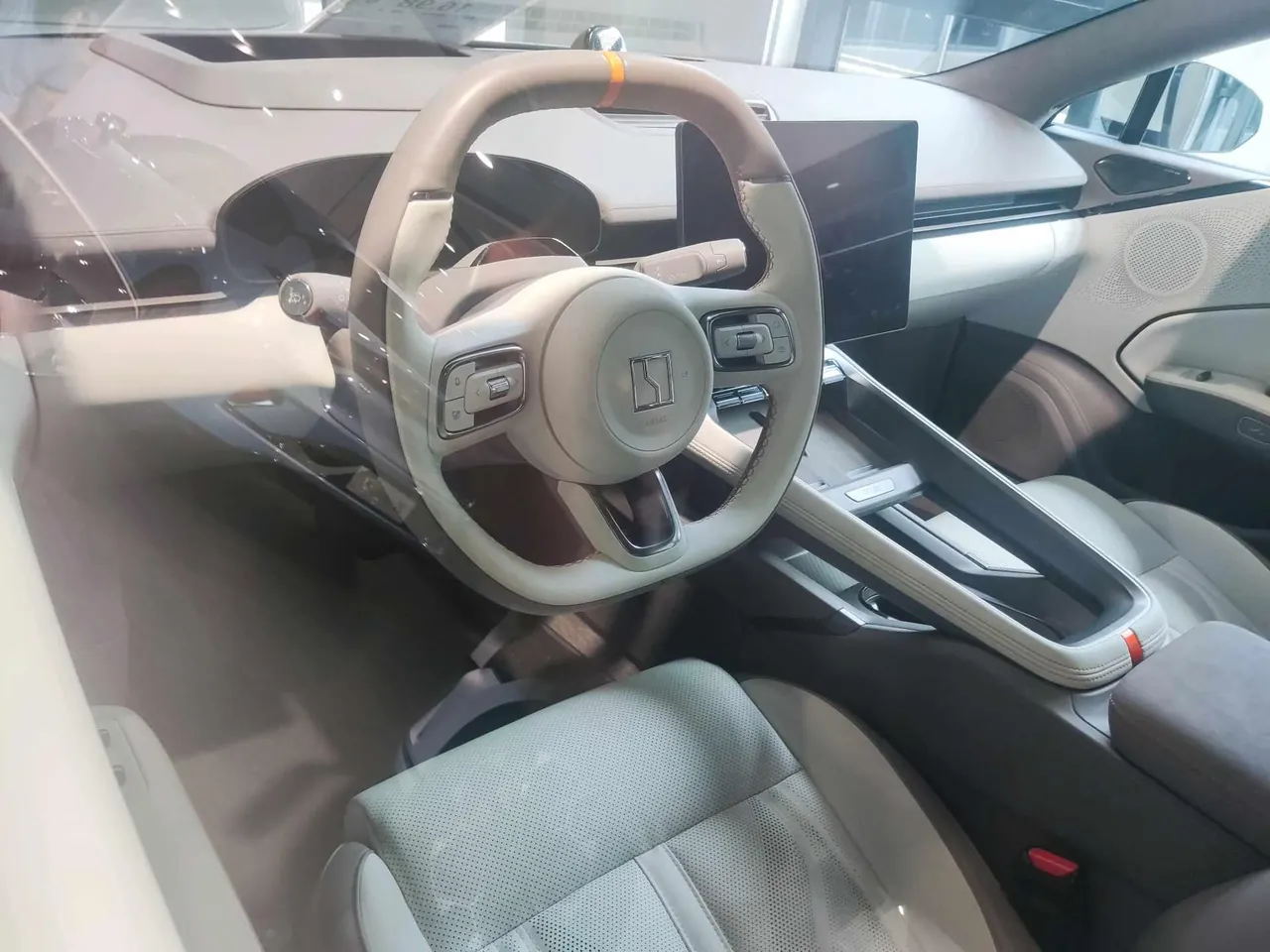 Zeekr 2025 Zeekr 007GT four-wheel drive intelligent driving version 75kWh automatic gear 2