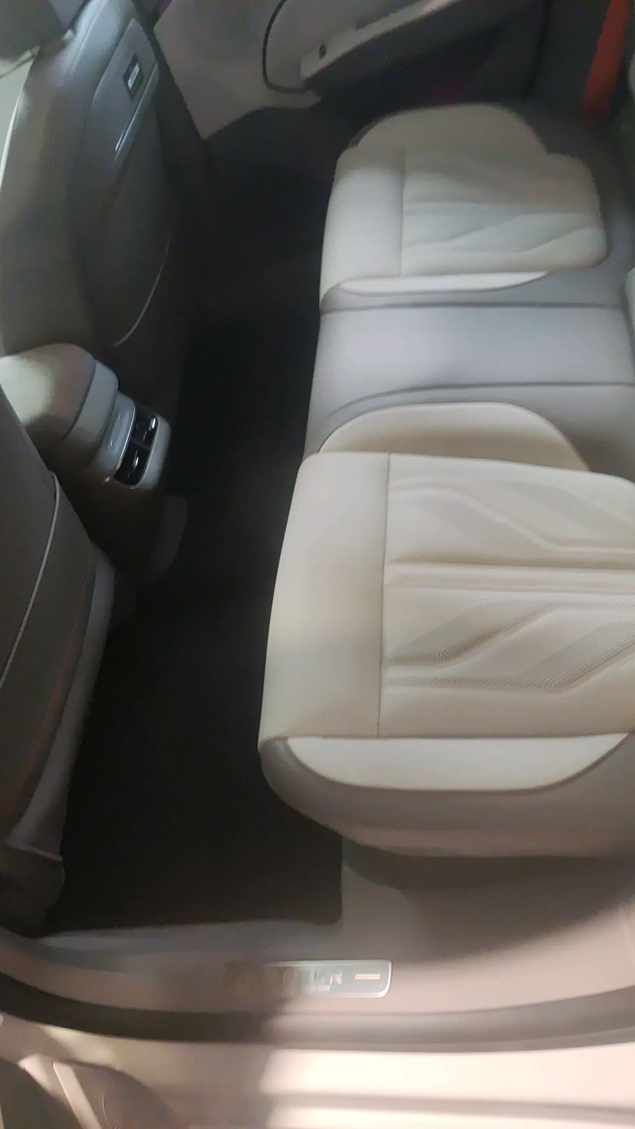 Zeekr 2025 Zeekr 007GT four-wheel drive intelligent driving version 75kWh automatic gear 3