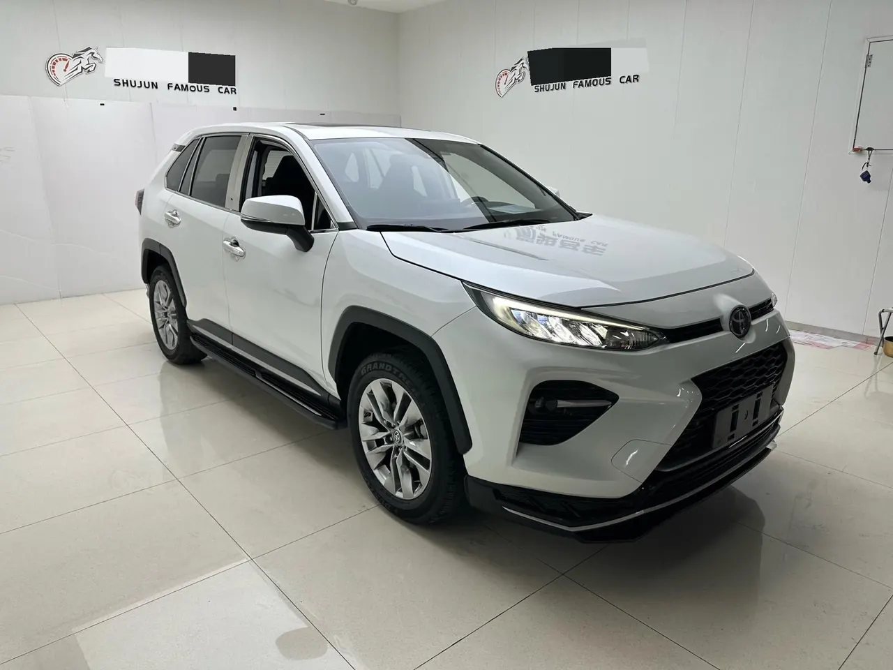 Toyota 2020 Wilanda 2.0 Stepless Four-wheel Drive Deluxe Edition Automatic Transmission 3