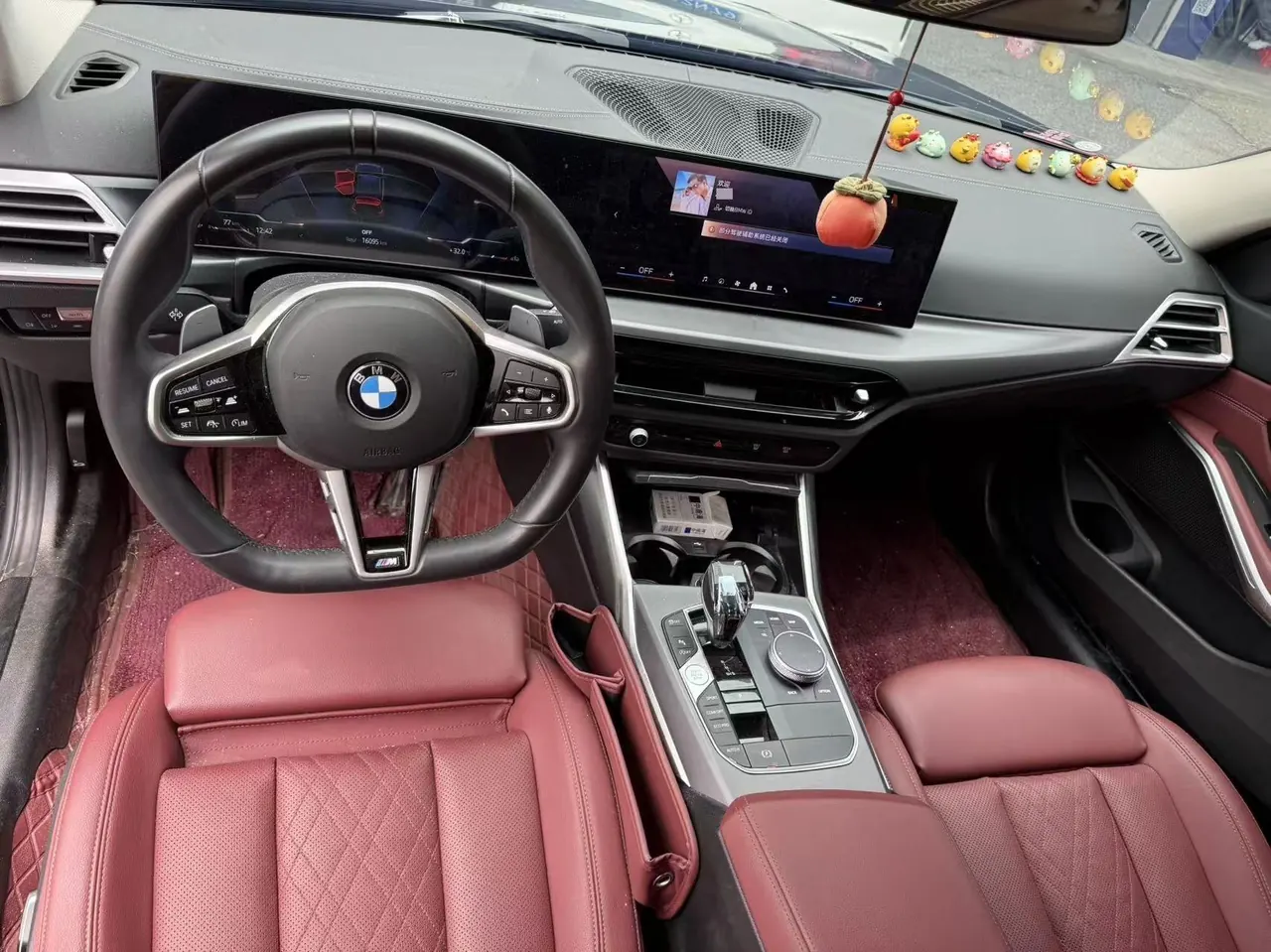 BMW 3 Series 2025 model 325i 2.0T M Sport Package automatic transmission 5