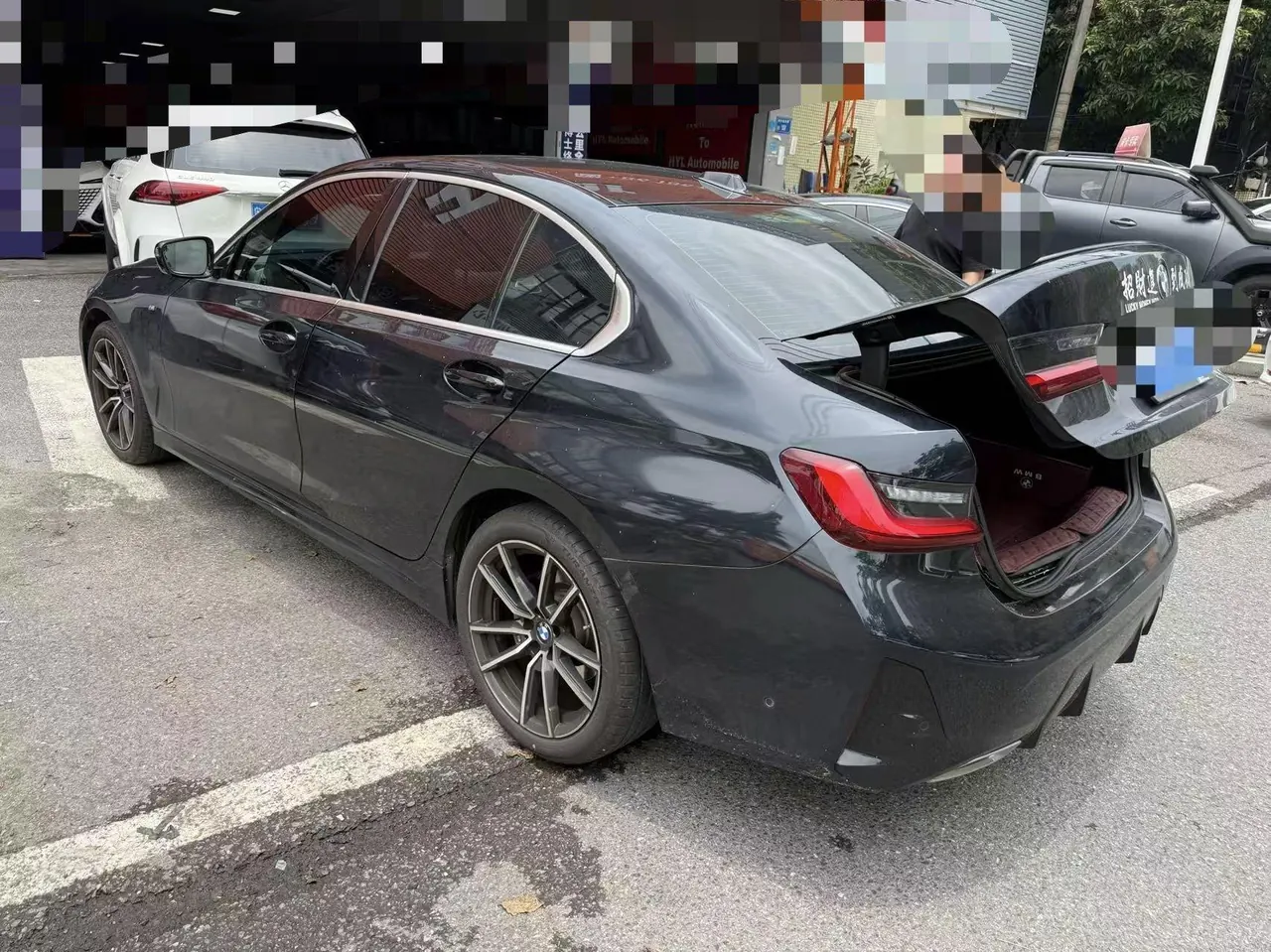 BMW 3 Series 2025 model 325i 2.0T M Sport Package automatic transmission 6