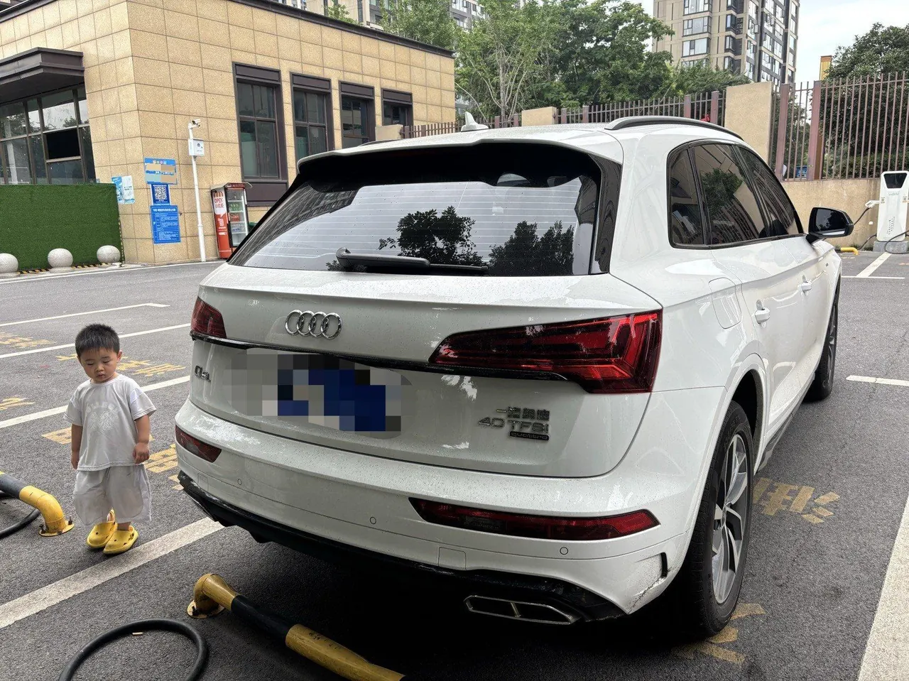 Audi 2025 Q5L 2.0TFSI 40TFSI luxury dynamic automatic 3