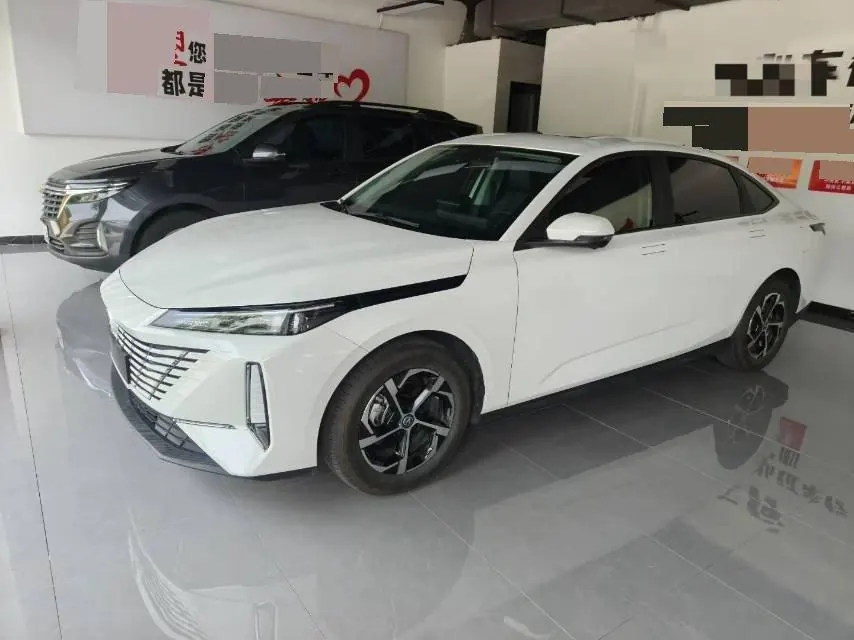 ChangAn 2024 Yidong 1.5TGDI Honorable Automatic Gear - View 1