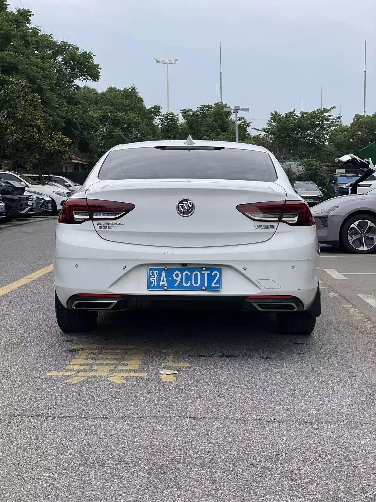 Buick 2020 Regal 1.5T 552T Luxury Automatic Gear 8