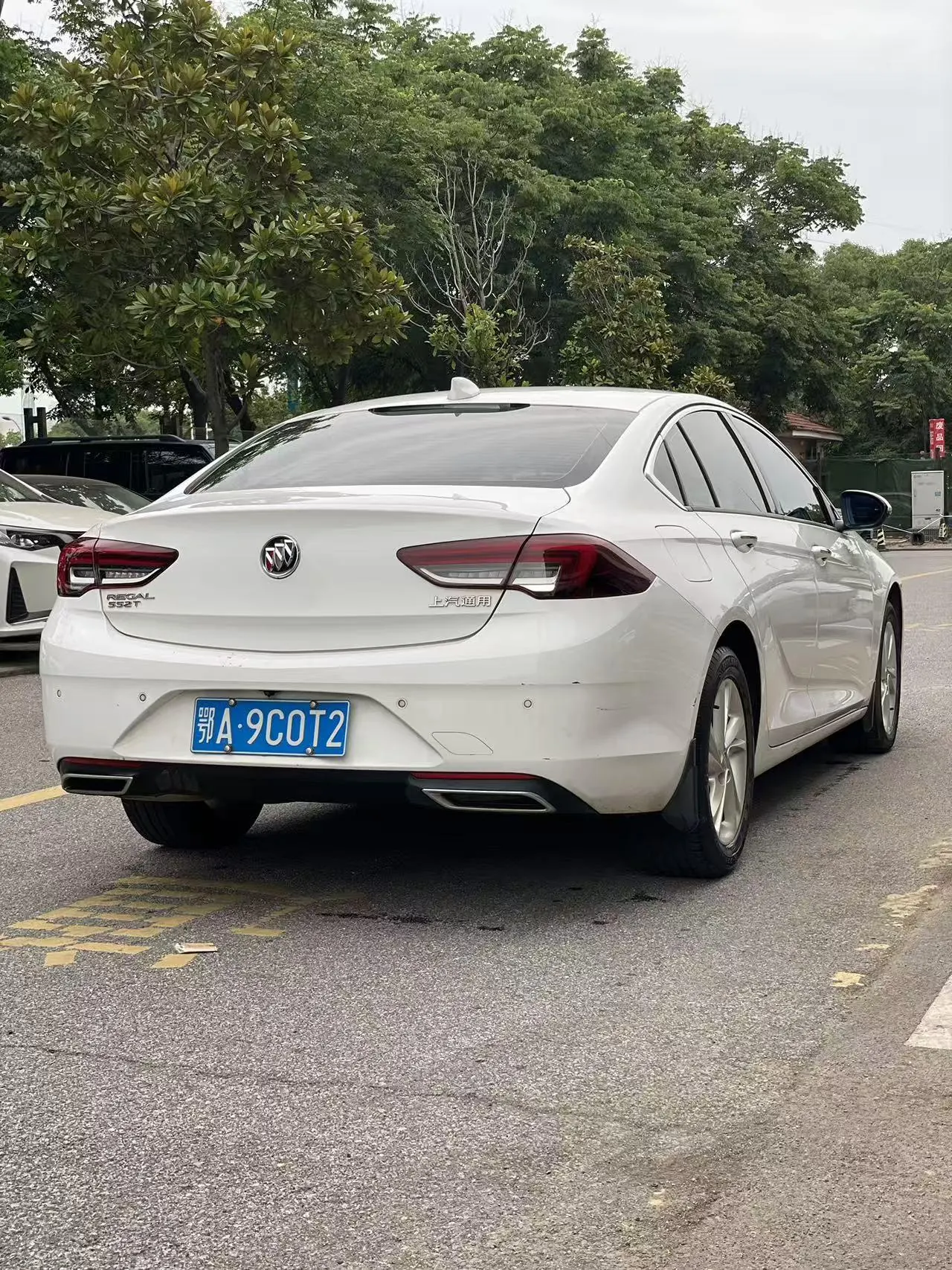 Buick 2020 Regal 1.5T 552T Luxury Automatic Gear 9