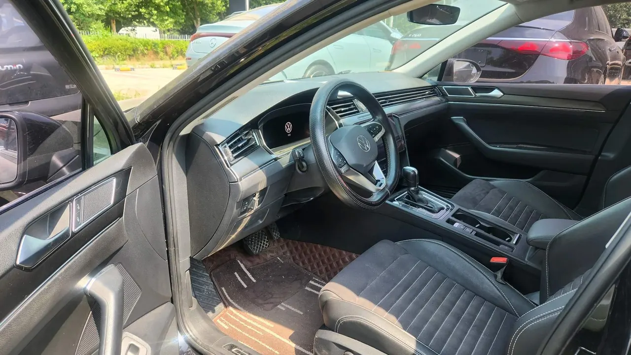 Volkswagen 2021 Magotan 2.0TSI 330TSI 30th Anniversary Edition Automatic Gear 7